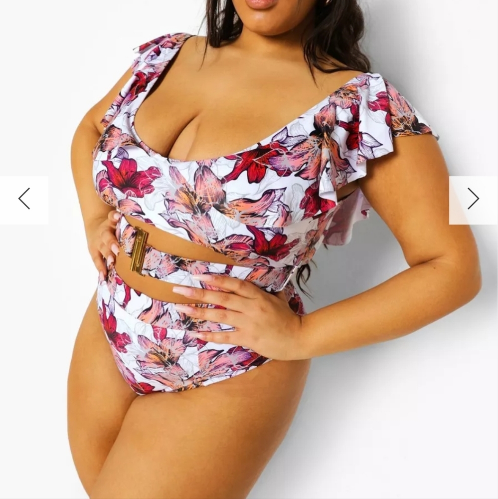 Boohoo Plus White Floral Print High Waist Bikini with Ruffle Straps